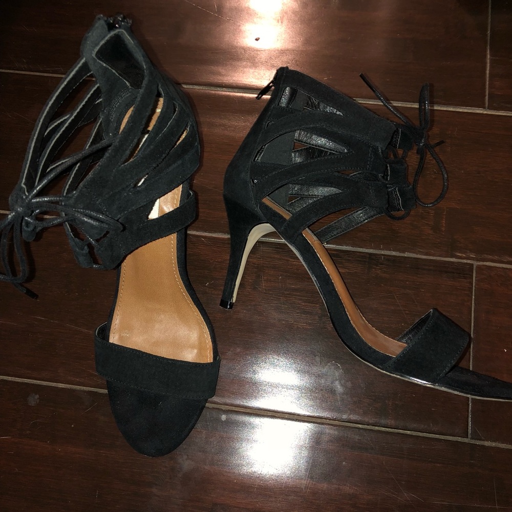 Steve Madden Black tie heels